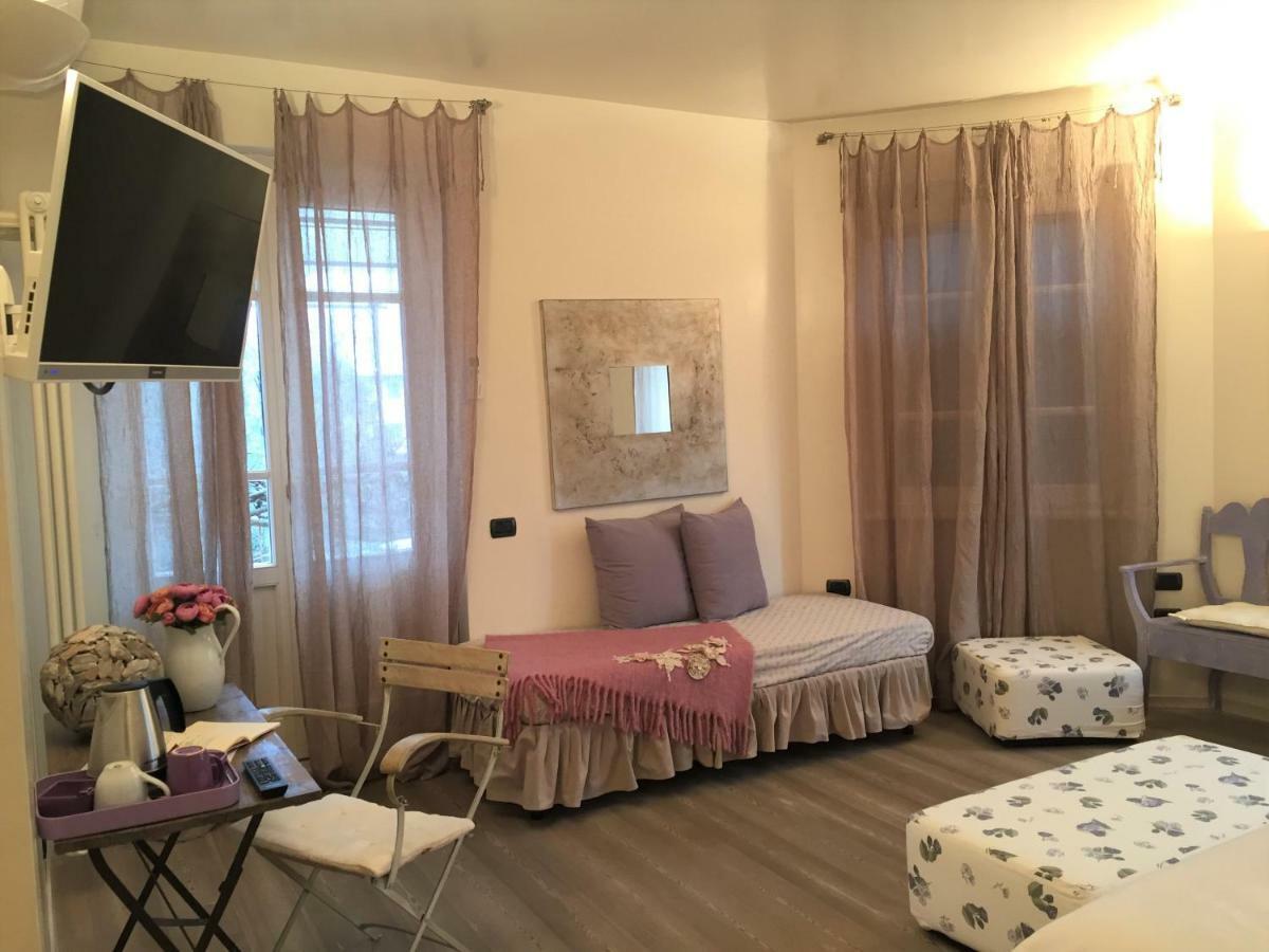 La Casa Di Gabri Bed & Breakfast Iseo Bagian luar foto